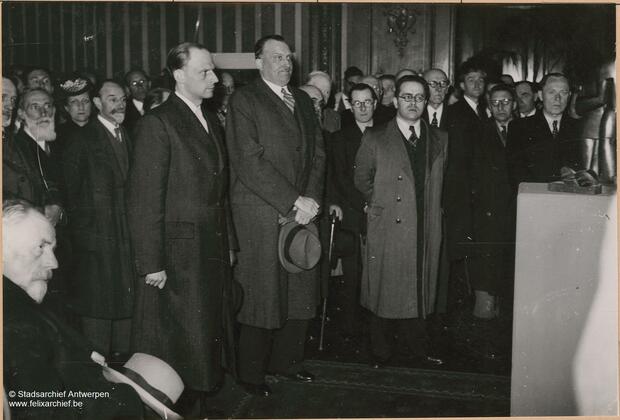 Exposition à la Maison Osterrieth avec l’Échevin Odiel Daem et Leo Delwaide