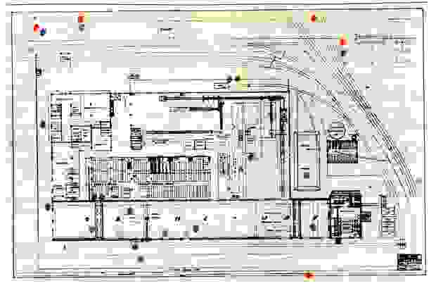 Une carte de l’usine Ford avec indication des impacts des obus